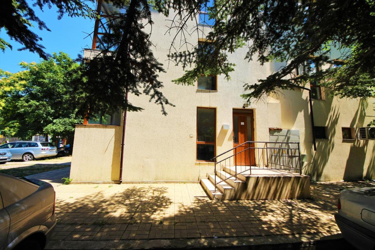 סאני ביץ' Menada Crystal Park Apartments מראה חיצוני תמונה
