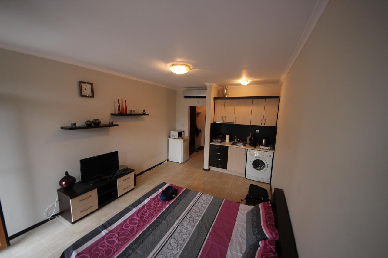 סאני ביץ' Menada Crystal Park Apartments מראה חיצוני תמונה