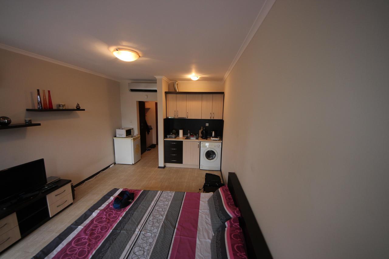 סאני ביץ' Menada Crystal Park Apartments מראה חיצוני תמונה